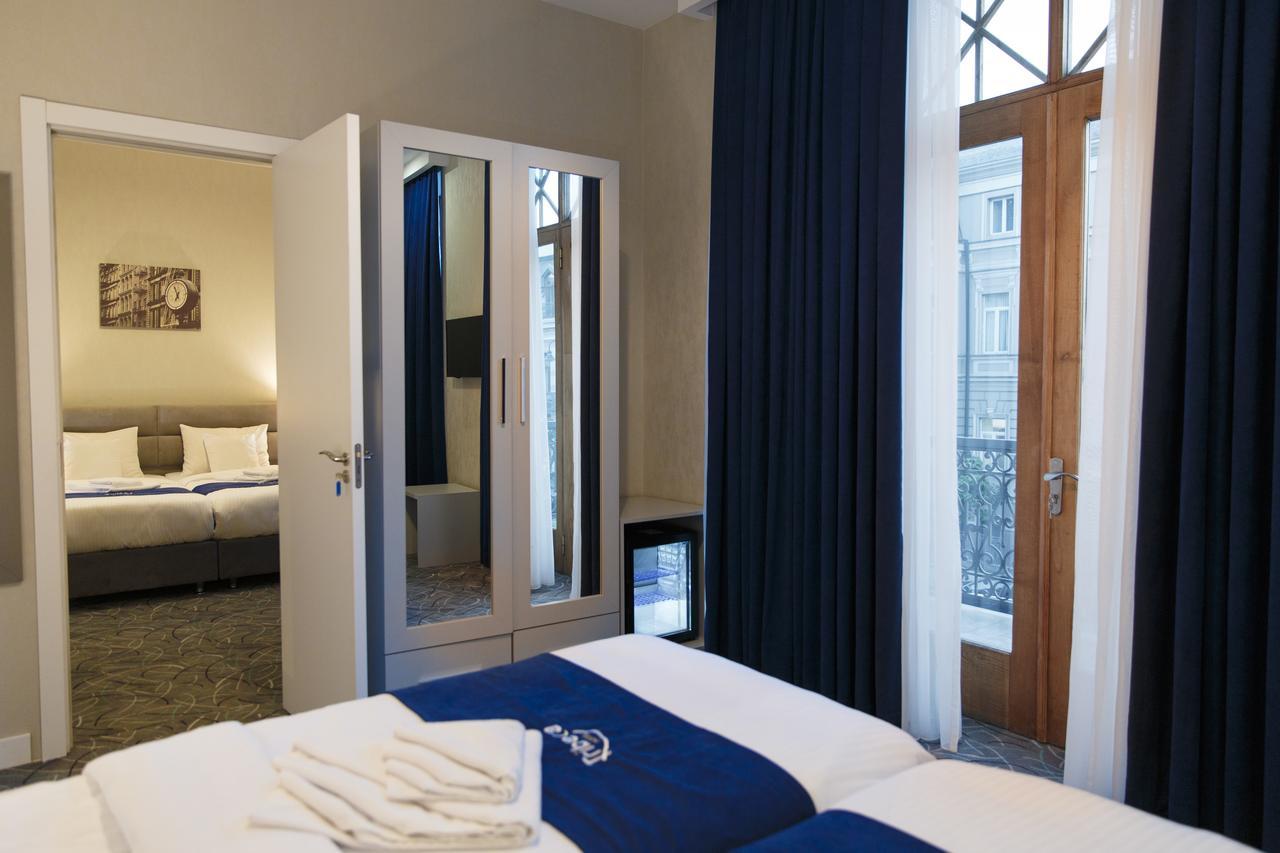 Tribeca Hotel Tbilisi Esterno foto