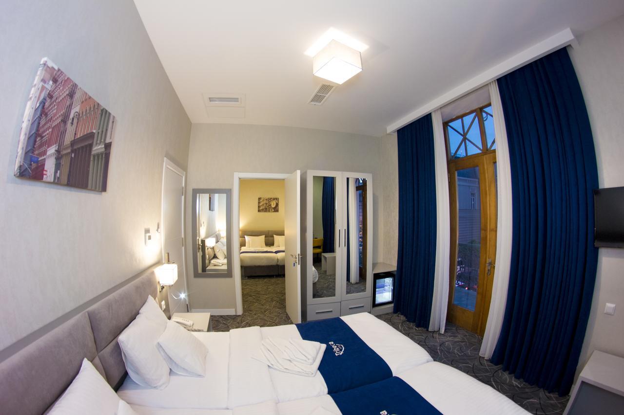 Tribeca Hotel Tbilisi Esterno foto